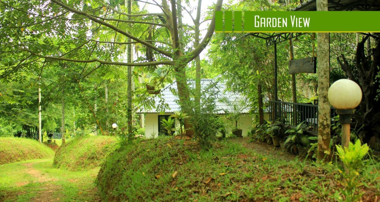 Vintage Garden Resort Sultan Bathery Exterior photo