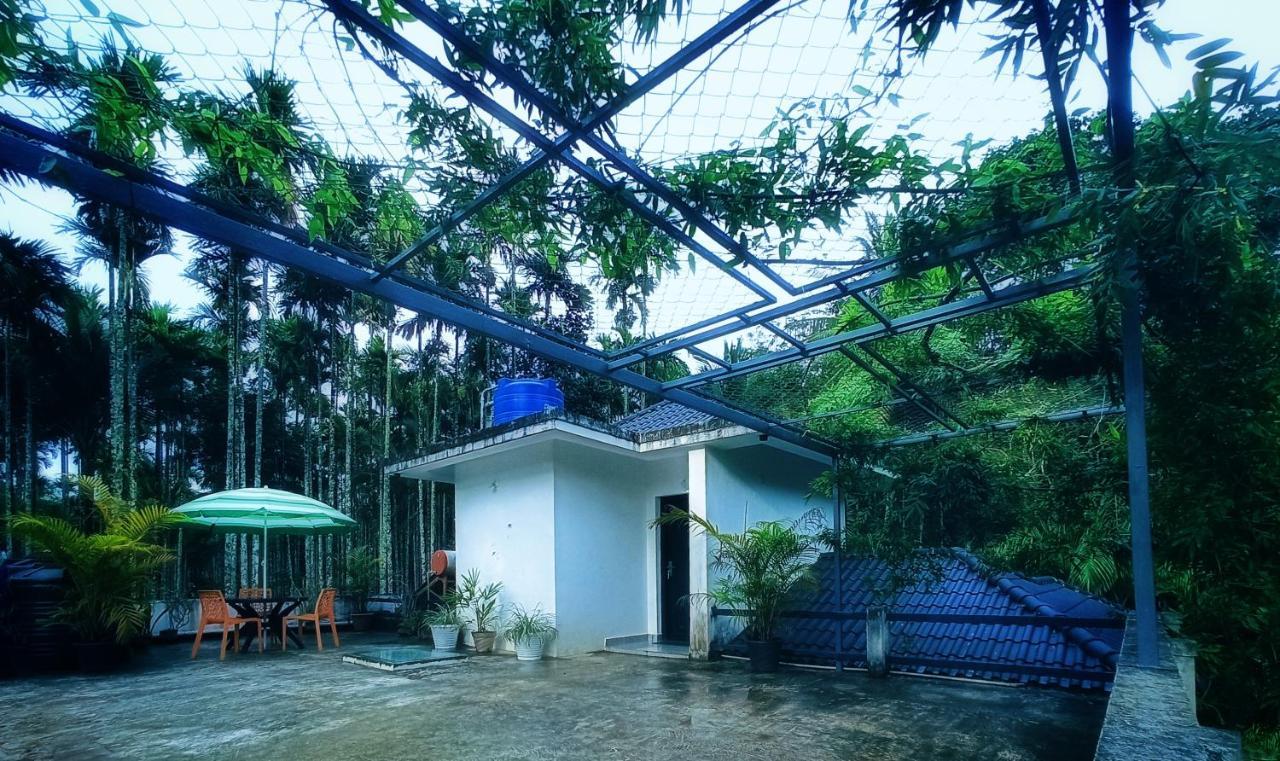 Vintage Garden Resort Sultan Bathery Exterior photo